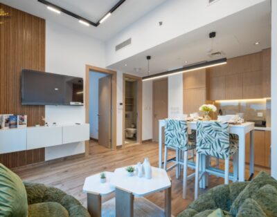 Chic and Warm 1BR with Expansive Balcony